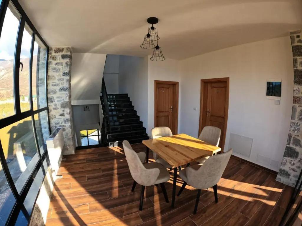 Bujtina Vrenezi Hotel Peshkopi Екстериор снимка