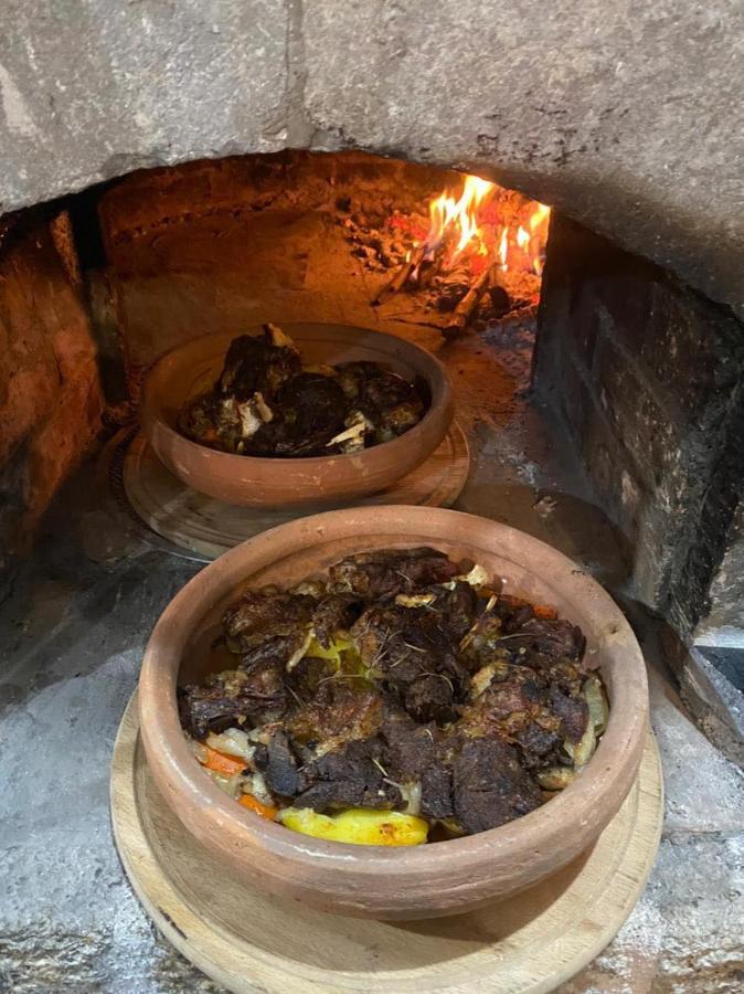 Bujtina Vrenezi Hotel Peshkopi Екстериор снимка