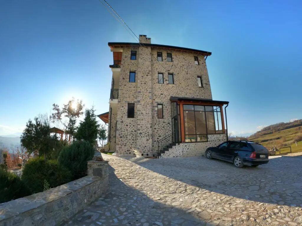 Bujtina Vrenezi Hotel Peshkopi Екстериор снимка