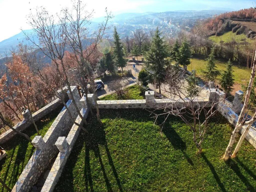 Bujtina Vrenezi Hotel Peshkopi Екстериор снимка