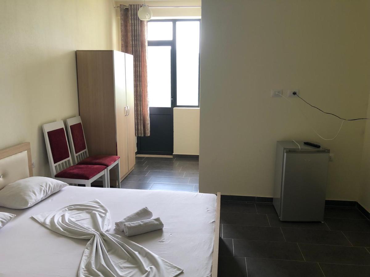 Bujtina Vrenezi Hotel Peshkopi Екстериор снимка