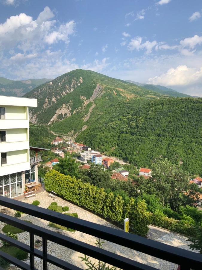 Bujtina Vrenezi Hotel Peshkopi Екстериор снимка